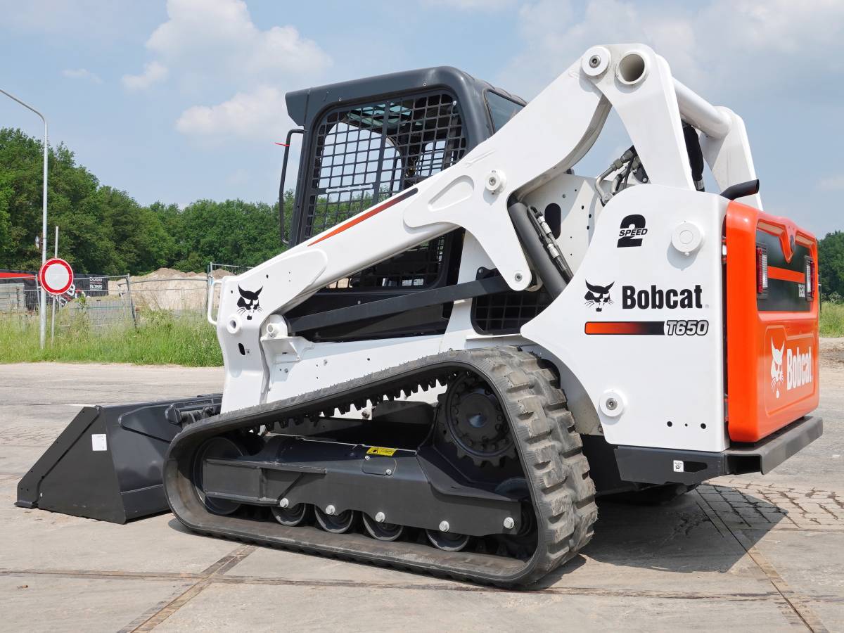 Bobcat T650 2 SPD / SJC / HF / ACD Skidsteer Boss Machinery